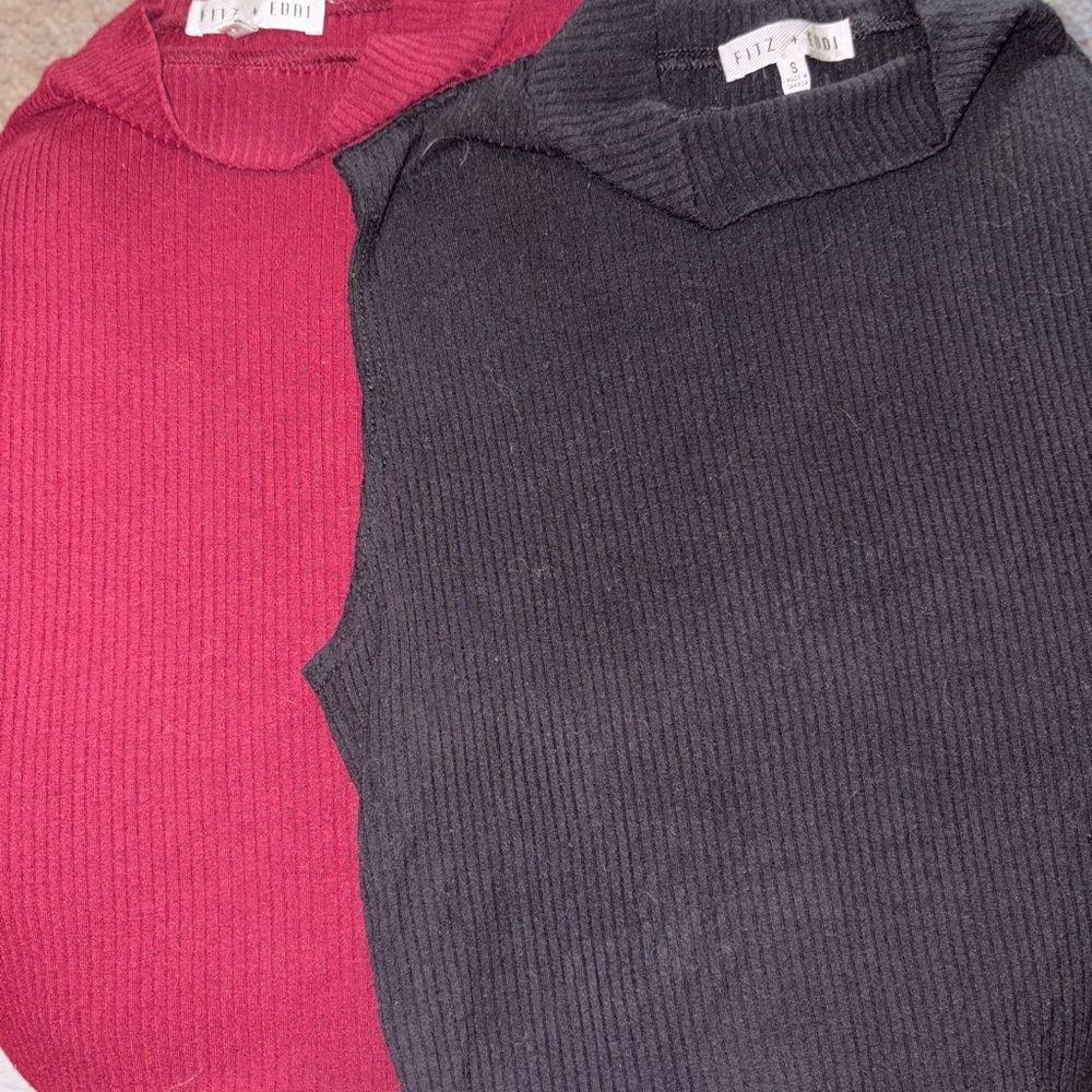 Women's Ribbed Sweater Like Sleeveless Shirts - Black and Red